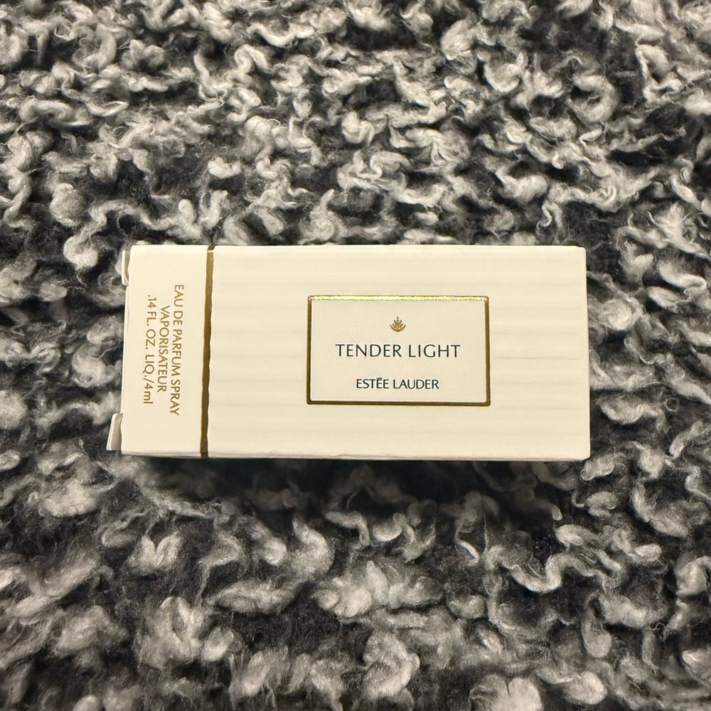 Estee Lauder Tender Light Perfume Box - White and Gold